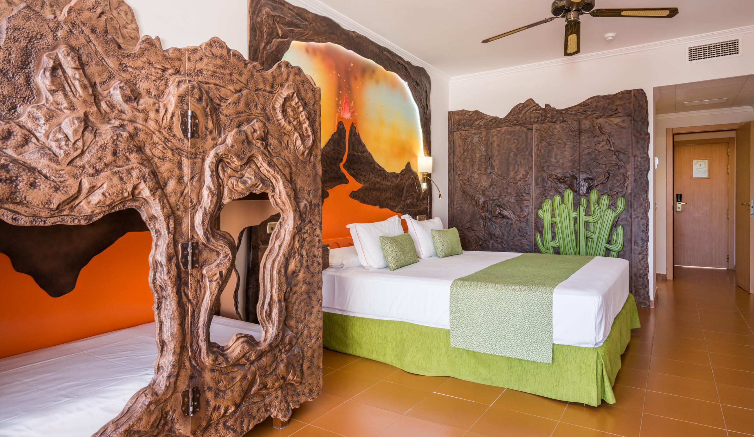 Hotel Blue Sea Costa Bastian 4*