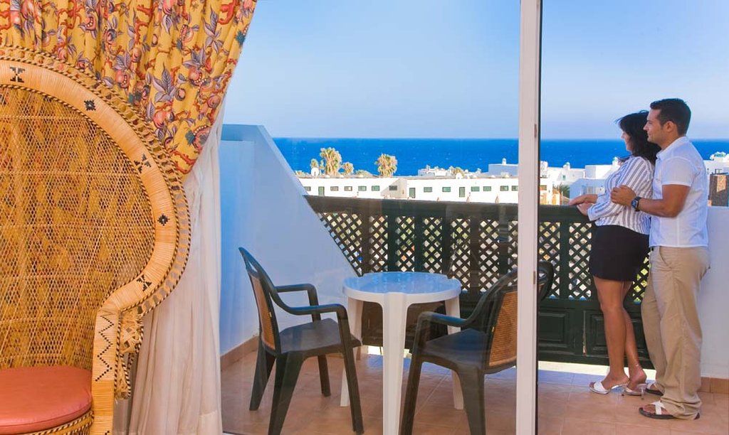 Hotel Blue Sea Costa Bastian 4*
